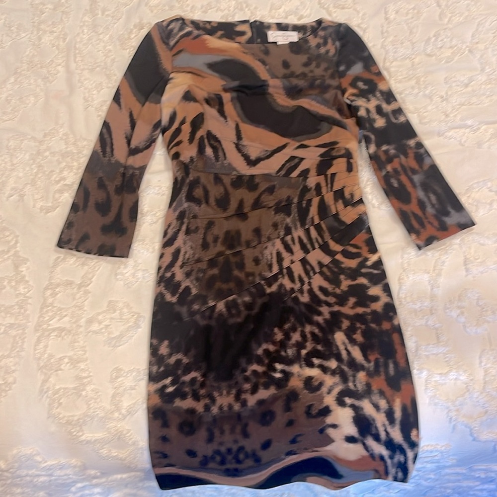 New Jessica Simpson flattering dress size 4 animal print leopard